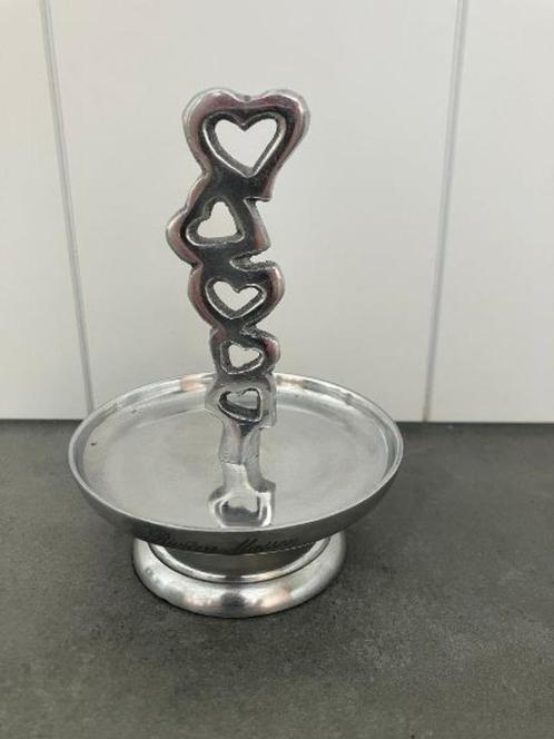 Riviera Maison RM With Love Cake Stand small /etagere/bonbon, Huis en Inrichting, Woonaccessoires | Etagères, Nieuw, Ophalen