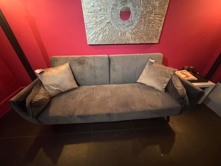 Grijze velvet Bank -  slaapbank - zo goed als nieuw!, Huis en Inrichting, Banken | Sofa's en Chaises Longues, Zo goed als nieuw