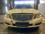 Bumper voor beige Mercedes E-klasse Estate S212 ('09-'16), Gebruikt, Voor, Mercedes-Benz, Ophalen of Verzenden