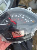 Km teller vespa sprint, Fietsen en Brommers, Scooters | Vespa, Ophalen of Verzenden, Zo goed als nieuw, Benzine