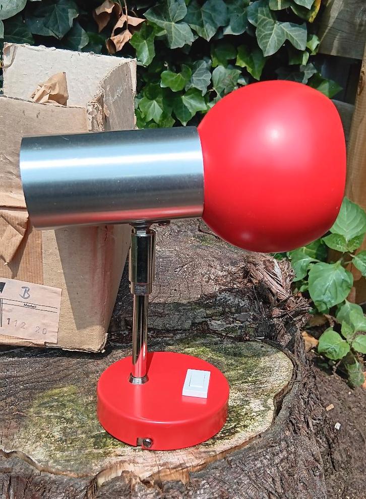 Vintage SIS spot NEW OLD STOCK rood met schakelaar (L37), Antiek en Kunst, Antiek | Lampen, Ophalen of Verzenden