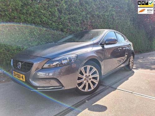 Volvo V40 1.6 D2 Momentum, Auto's, Volvo, Bedrijf, Te koop, V40, ABS, Achteruitrijcamera, Airbags, Airconditioning, Boordcomputer
