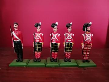 tinnen figuurtjes (Scottish Highlanders by William Grant) beschikbaar voor biedingen