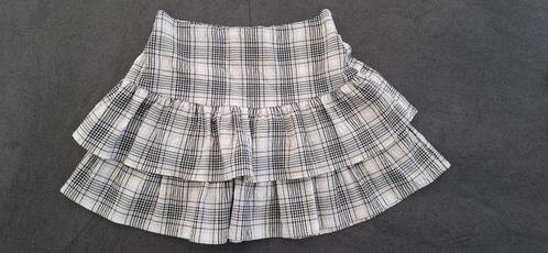 Kort rokje maat XS. Bershka dameskleding., Kleding | Dames, Rokken, Zo goed als nieuw, Maat 34 (XS) of kleiner, Wit, Boven de knie