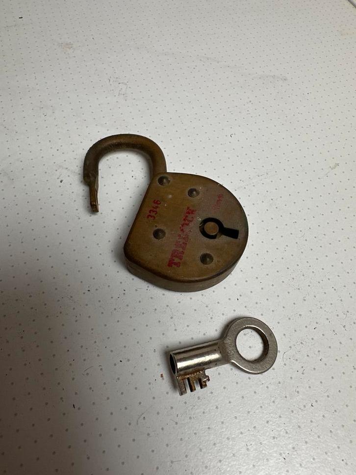 Vintage TRE-LOCK Hangslot met Sleutel, Antiek en Kunst, Antiek | Overige Antiek, Ophalen of Verzenden