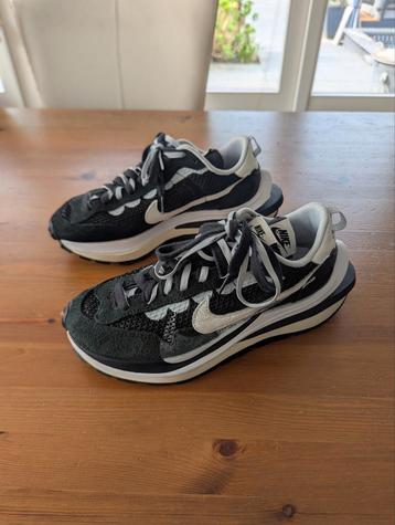 Nike Vaporwafle Sacai Black White maat 41 / US 8 als nieuw. beschikbaar voor biedingen