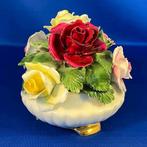 Porseleinen vaasje met bloemen van Radnor (Engeland), Ophalen of Verzenden