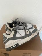 Louis vuitton runners grijs/wit size 41, Ophalen of Verzenden, Zo goed als nieuw