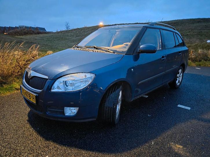 Skoda Fabia 1.4L 16V 63KW Combi 2009 Blauw Benzine, Auto's, Skoda, Particulier, Fabia, ABS, Airbags, Bochtverlichting, Boordcomputer