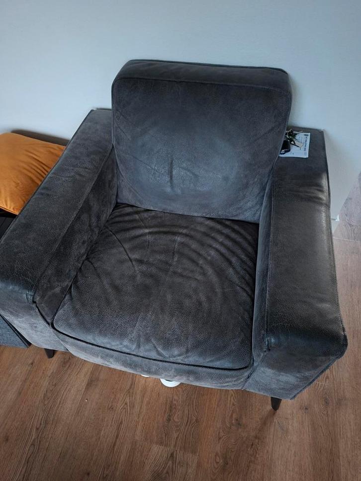 Drie zits bank en 2 fauteuils, Huis en Inrichting, Fauteuils, Gebruikt, Overige materialen, 125 cm of meer, 75 tot 100 cm, Ophalen