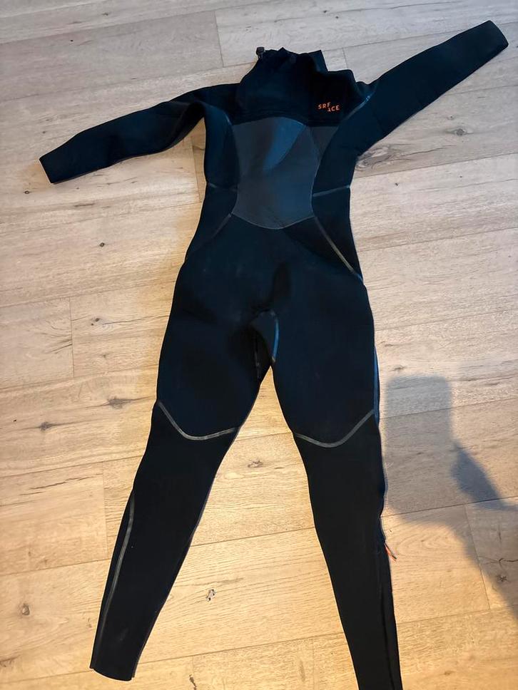 Surface Wetsuit dames 5mm- Zo goed als nieuw, Watersport en Boten, Watersportkleding, Zo goed als nieuw, Wetsuit, Dame, Ophalen