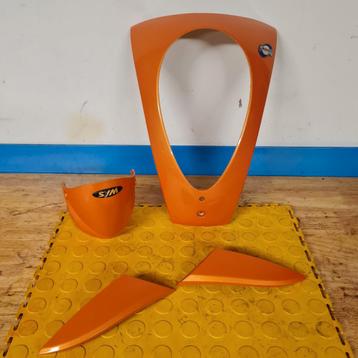 SYM mio kappen oranje setje. beschikbaar voor biedingen