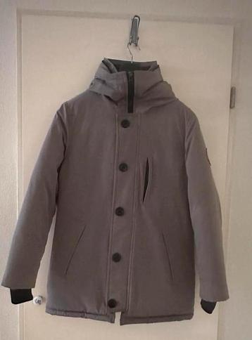 Canada Goose  Parka maat M beschikbaar voor biedingen