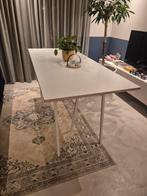 Statafel met wit blad en metalen poten, Ophalen, Zo goed als nieuw