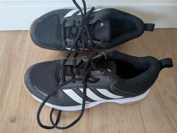 Adidas Gymschoenen Maat 38 - Zo Goed Als Nieuw! beschikbaar voor biedingen