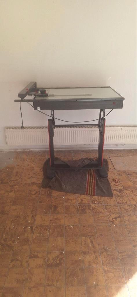 Tekentafel met Lichtbak, Doe-het-zelf en Verbouw, Tekentafels, Gebruikt, 130 tot 150 cm, Verlichting, Ophalen of Verzenden