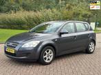 Kia Cee'd 1.6 X-tra/AIRCO/CRUISE/TREKHAAK, Auto's, Stof, Gebruikt, 1591 cc, 4 cilinders