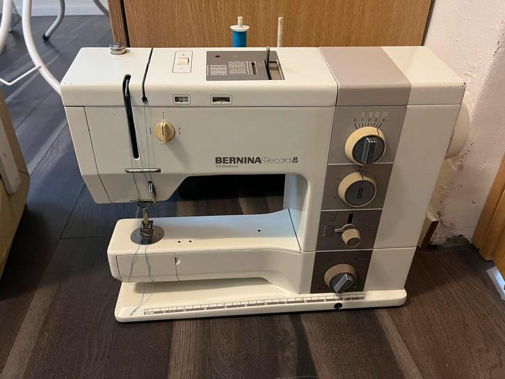Bernina 931 Naaimachine, Hobby en Vrije tijd, Naaimachines en Toebehoren, Zo goed als nieuw, Naaimachine, Bernina, Ophalen of Verzenden