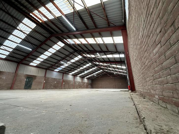 Loods te huur nabij industrieterrein, Zakelijke goederen, Bedrijfs Onroerend goed, Opslag of Loods, Huur