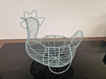 metalen eiermandje beschikbaar voor biedingen