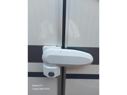Adria Adora Adora 613 ut (1005993), Caravans en Kamperen, Caravans, Particulier, tot en met 4, 1500 - 2000 kg, Adria, 6 tot 7 meter