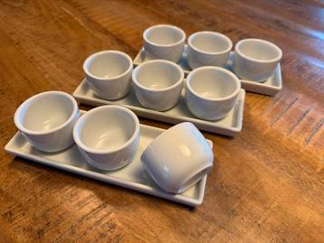 Sausbakjes op plankje - 3 stuks - €2,50 per stuk beschikbaar voor biedingen