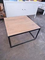 Moderne vierkante salontafel, Vierkant, Zo goed als nieuw, Modern, Ophalen