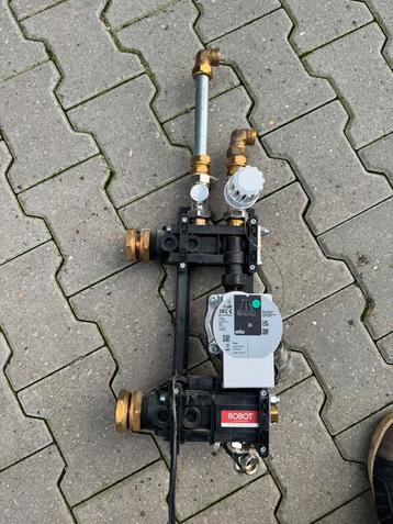 Robot Solid pompsectie beschikbaar voor biedingen