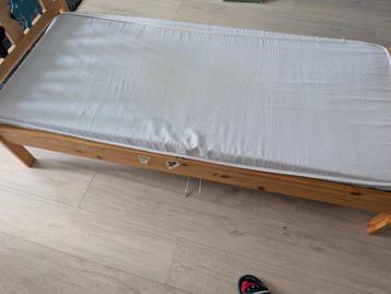 mooi peuter/kleuter bed beschikbaar voor biedingen