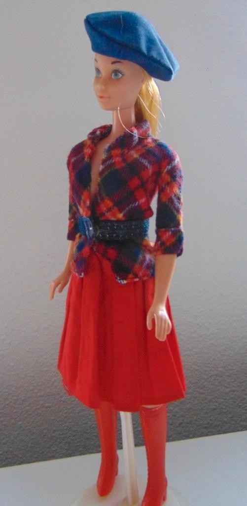 Vintage Barbie outfit uit 1976 #9581, Verzamelen, Poppen, Gebruikt, Kleertjes, Ophalen of Verzenden