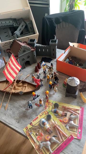 Playmobil boot en kasteel beschikbaar voor biedingen