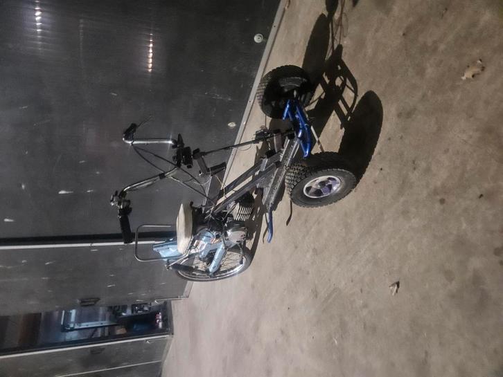 Puch trike zelfbouw opknapper, Fietsen en Brommers, Brommeronderdelen | Puch, Zo goed als nieuw, Blok, Ophalen