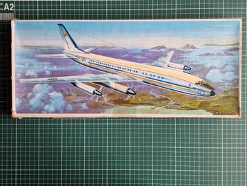 Tupolev Tu-114 1:100 VEB Plasticart beschikbaar voor biedingen