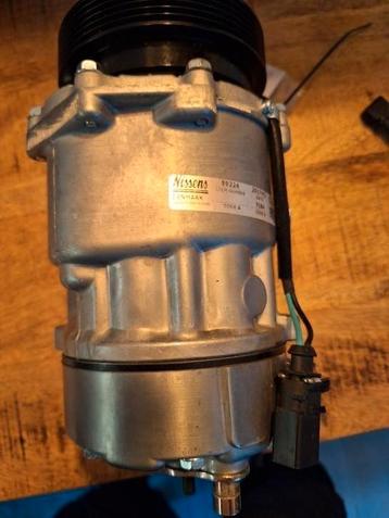 a/c compressor   beschikbaar voor biedingen