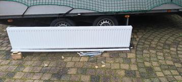 Radiator compleet 210X40X7 beschikbaar voor biedingen