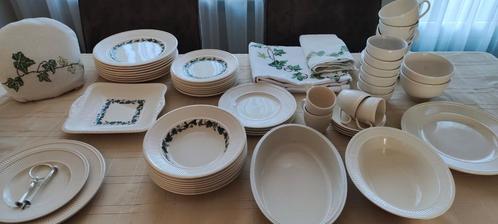 Wedgewood servies Edme Stratford en blanco, ophalen., Huis en Inrichting, Keuken | Servies, Wedgwood, Porselein, Ophalen