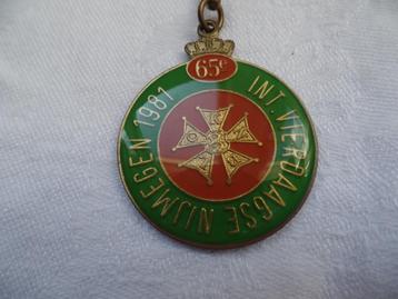 Vierdaagse Nijmegen sleutelhanger 1981 65e mars beschikbaar voor biedingen
