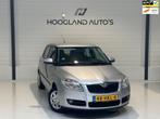 Skoda Fabia 1.6-16V Ambiente Automaat 2009 NAP, Stof, Gebruikt, 4 cilinders, Origineel Nederlands