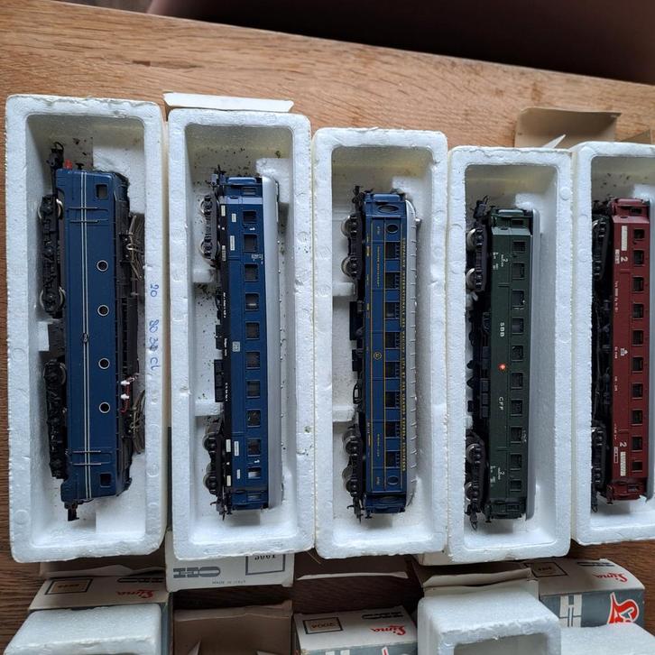 HO LIMA treinsets te koop, Hobby en Vrije tijd, Modeltreinen | N-Spoor, Zo goed als nieuw, Treinset, Gelijkstroom, Lima, Ophalen of Verzenden