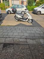 Te koop Piaggio Fly, Fietsen en Brommers, Scooters | Piaggio, Ophalen, Zo goed als nieuw, Fly, Benzine