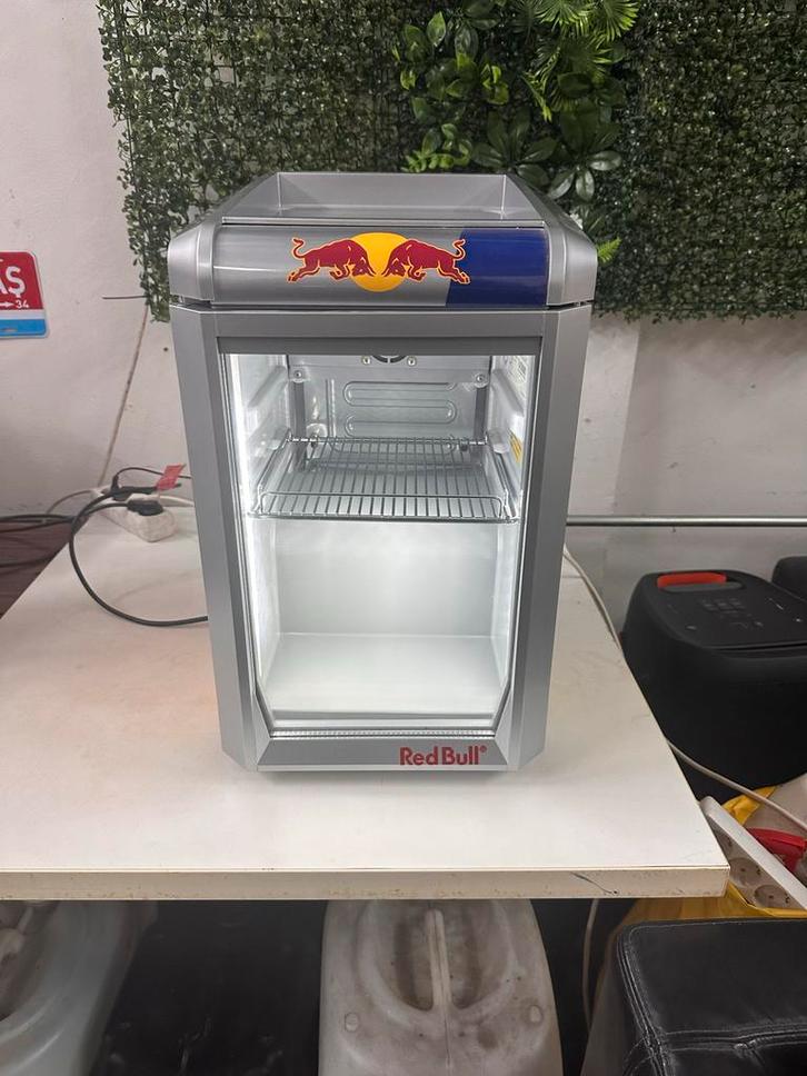 Red Bull Koelkast - Compact en Koel!, Witgoed en Apparatuur, Koelkasten en IJskasten, Zo goed als nieuw, Zonder vriesvak, Minder dan 75 liter