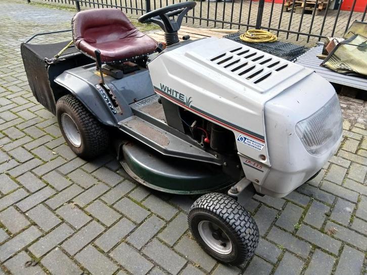 White maaier met opvangbak, 76 cm - 11.5 PK, Tuin en Terras, Grasmaaiers, Gebruikt, Benzine-grasmaaier, 50 cm of meer, Cirkelmaaier