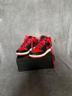 Air Jordan 1 Mid Rood - Maat 36.5, Jongen of Meisje, Schoenen, Ophalen of Verzenden, Zo goed als nieuw