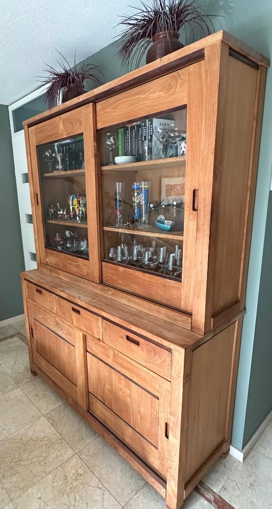 Teak houten vitrine/buffet kast met donkere accenten, Huis en Inrichting, Kasten | Vitrinekasten, Zo goed als nieuw, 200 cm of meer