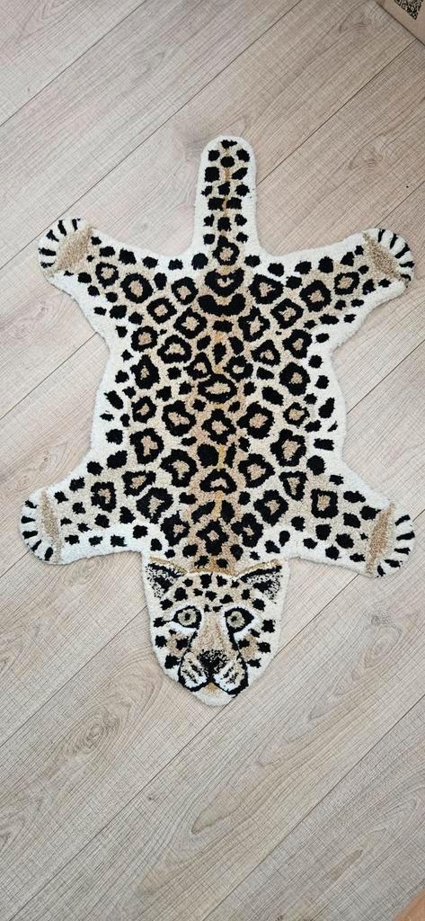 Doing goods luipaard vloerkleed small, Kinderen en Baby's, Kinderkamer | Inrichting en Decoratie, Zo goed als nieuw, Kleed of Kussen