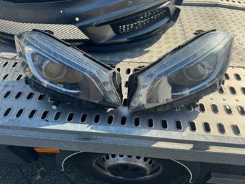 Mercedes W176 Bi-Xenon koplampen incl modules beschikbaar voor biedingen