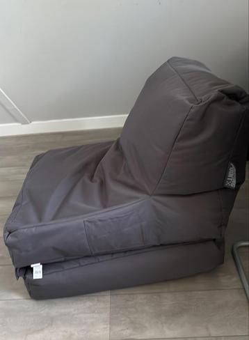 Als nieuwe lounge bed/bank van sitting point beschikbaar voor biedingen