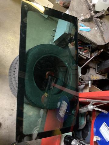 Volkswagen T5 T6 links midden privacy glas beschikbaar voor biedingen