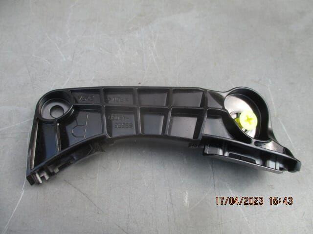 rechts voorbumper geleide Toyota RAV 4, Auto-onderdelen, Carrosserie en Plaatwerk, Bumper, Toyota, Voor, Nieuw, Ophalen of Verzenden