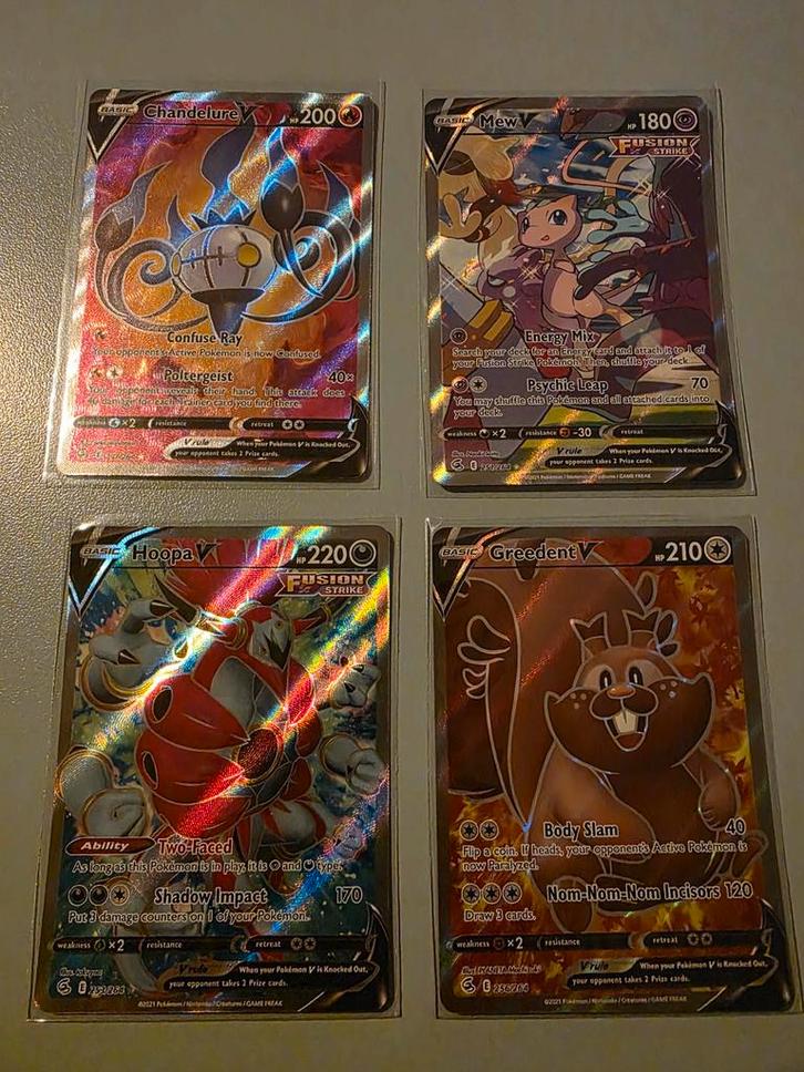 Pokémon - Leuk setje V kaarten, Hobby en Vrije tijd, Gezelschapsspellen | Bordspellen, Zo goed als nieuw, Een of twee spelers